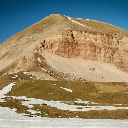 Zampakas Panorama ホテル Stournareika