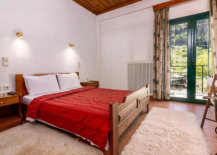 Zampakas Panorama Stournareika