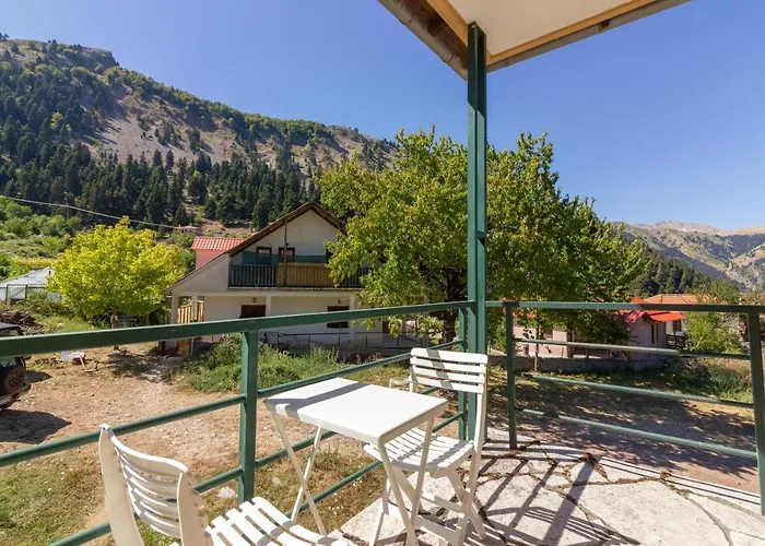 Zampakas Panorama Stournareika