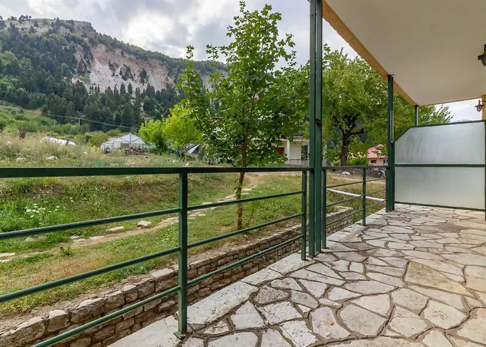 Zampakas Panorama Stournareika