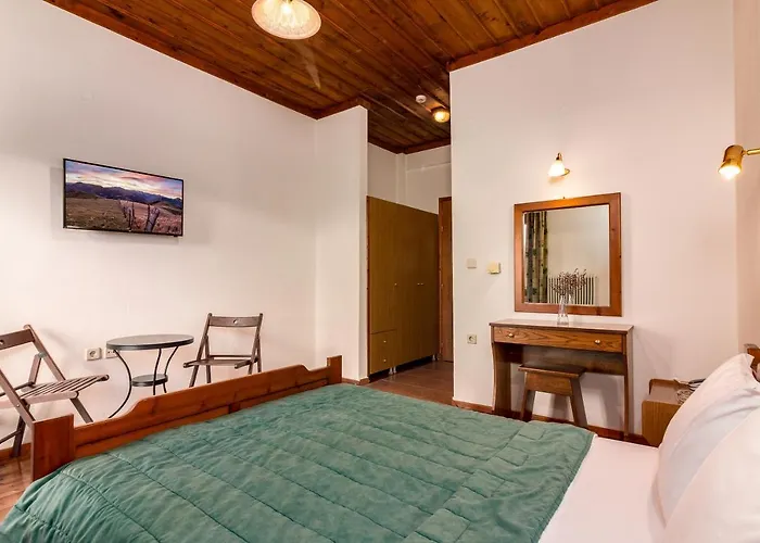 Zampakas Panorama Hotel Stournareika